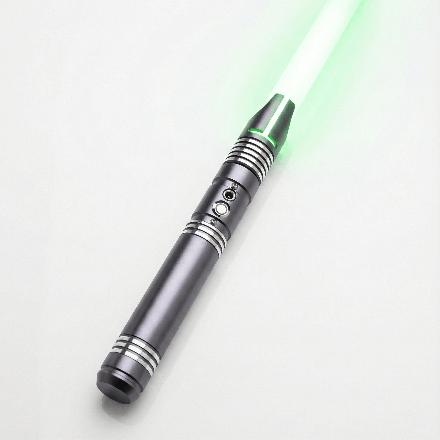 חרב אור RGB עם ידית מתכת - 12 צבעים, קול FX | KidsToyLover