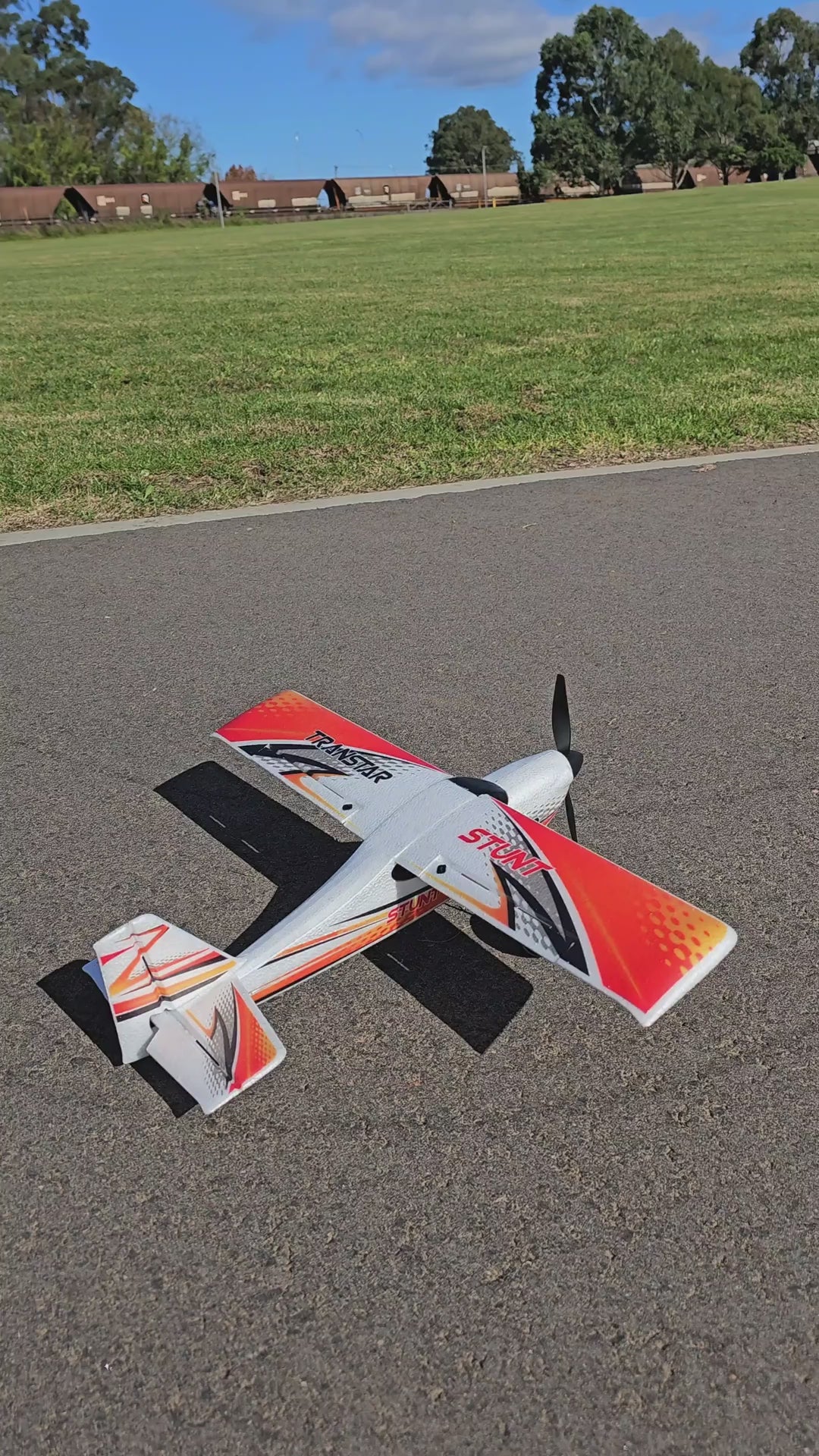 VolantexRC Trainstar 500mm RC airplane close-up and outdoor flight demonstration by Mitch Cooper