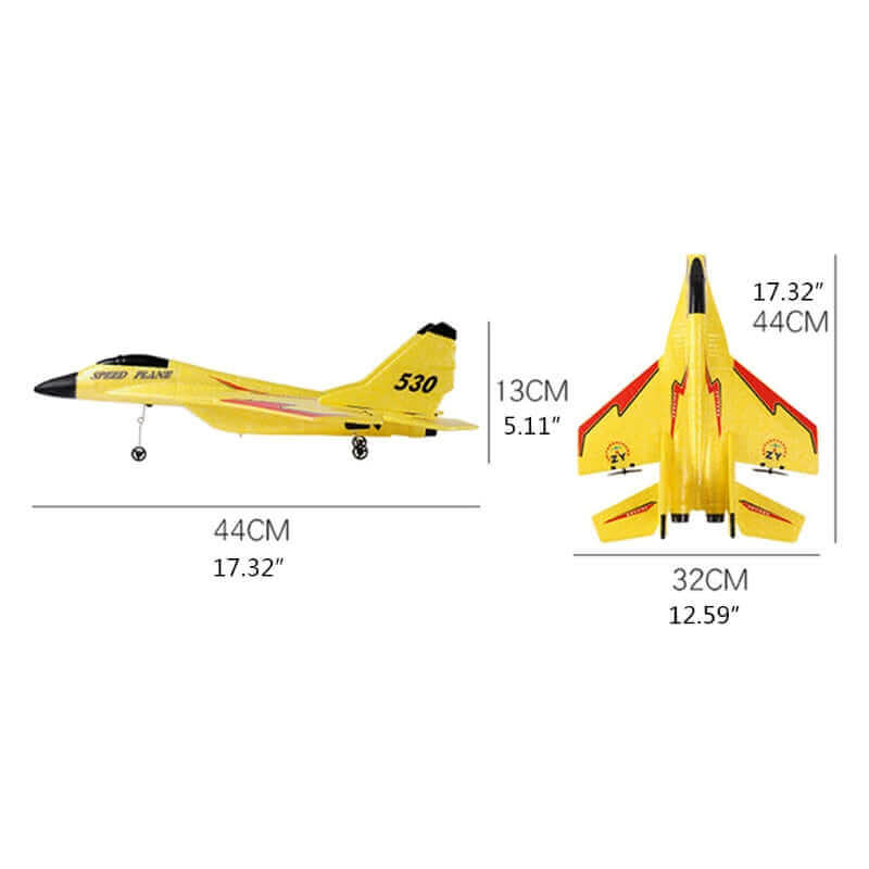 Size Comparison of RC Drone 530 - Visual Guide to Help Gauge the Perfect Hobby Toy for Children, Highlighting its Compact and Manageable Design.